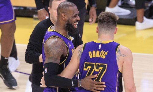 Pogledajte Dončićevu asistenciju za strašno zakucavanje LeBrona