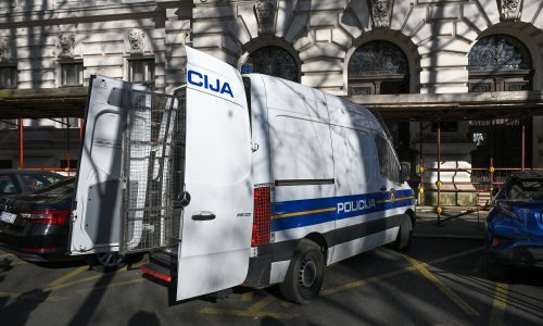 Bivši šef banke u Pitomači pronevjerio pet milijuna eura, polovicu potrošio na kockanje