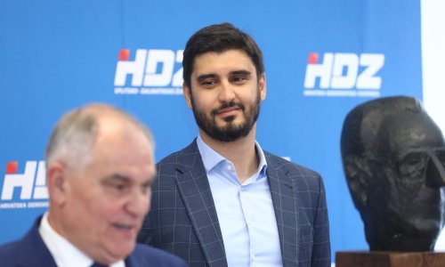 Bizarno: Tražio povlačenje kandidata za župana, a sada s njime ide 'rame uz rame u budućnost'