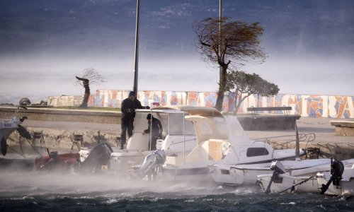 Dio magistrale zbog jakog vjetra otvoren samo za automobile, zbog radova obilasci na A1