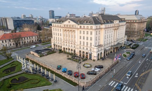 Kupci Rimac Neveri iz cijeloga svijeta na turi po Hrvatskoj