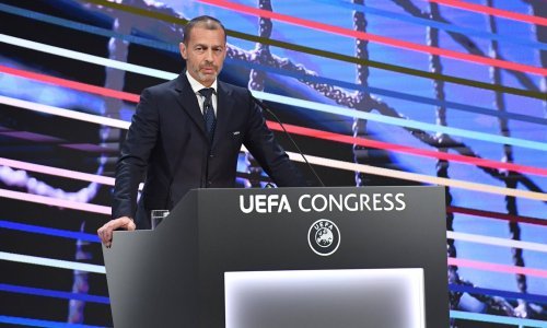 Skandal na Kongresu UEFA-e; Srbi upali u hotel i spalili zastavu Kosova