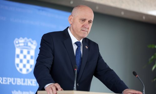 Bačić: Oporba želi smijeniti državnog odvjetnika kao u totalitarnim društvima