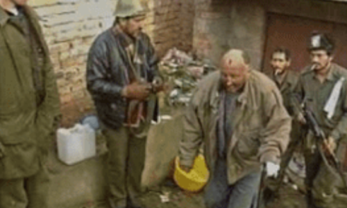 Identificirano još 16 vukovarskih žrtava, među njima i Vukovarac snimljen dok ga četnici vode u smrt