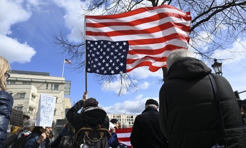 Krenuli prosvjedi: 'Svijet je umoran od tvojih gluposti Donalde, odlazi više!'