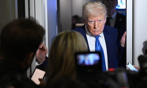 Dolar više nije sigurno utočište, pao je bitcoin, ali i zlato: Oglasio se Trump