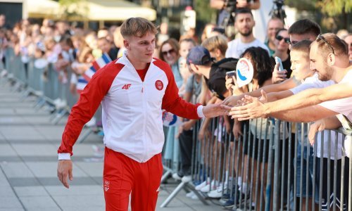 'Majka mi je preminula i ostao sam bez oba roditelja, a morao sam se okrenuti igrama u Parizu'