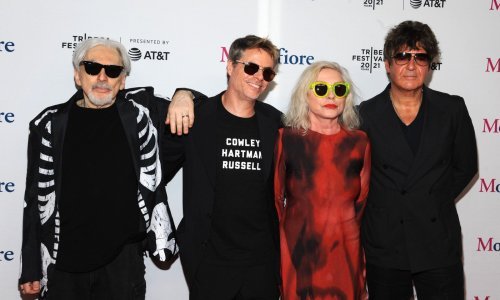 Članovi grupe Blondie oprostili se od svog bubnjara: Preminuo je nakon borbe s rakom