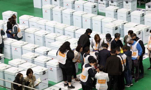 U Južnoj Koreji izlaze na prijevremene predsjedničke izbore