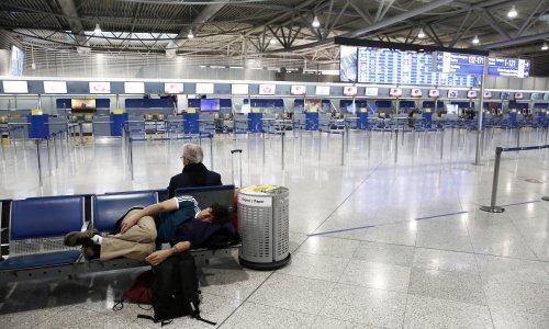 Grčka paralizirana zbog štrajka, otkazani letovi, trajekti ostali u lukama...