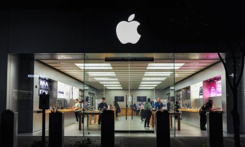 Apple više nije najvrjednija tvrtka na svijetu. Ameri u panici pohrlili u njihove trgovine