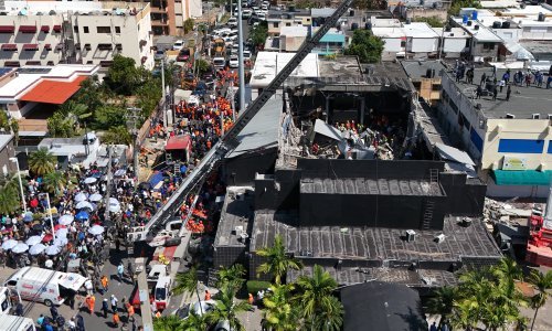 U urušavanju krova noćnog kluba u Santo Domingu poginulo najmanje 113 ljudi