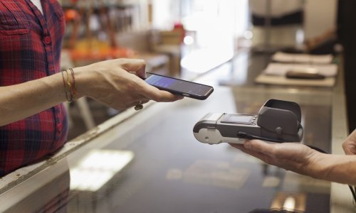 Policija upozorava: Ljudima stižu lažne poruke o računima za struju