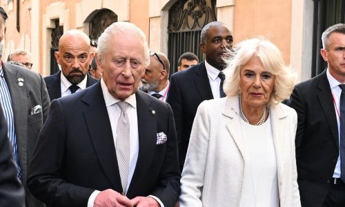 Od skandala do 20 godina braka: Ovo je tajna sretnog braka kralja Charlesa i Camille