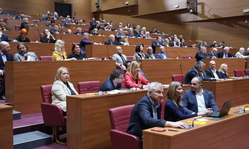 Zastupnici dali 'zeleno svjetlo' za novo kazneno djelo, kažnjavat će se podmićivanje zastupnika