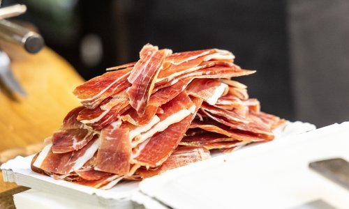 Stigla zabrana: Prijateljima u Britaniju više nećete moći ponijet pršut i paški sir