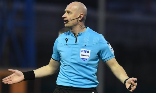 Pogledajte situaciju zbog koje su navijači Hajduka s tribina žestoko vrijeđali suca Bela