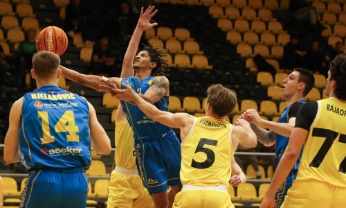 Vlasnik hrvatskog prvoligaša četiri kola prije kraja sezone potjerao sve igrače i trenera