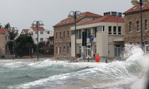 Nakon kratkog smiraja stiže opasna ciklona: Prijete olujno jugo i poplave