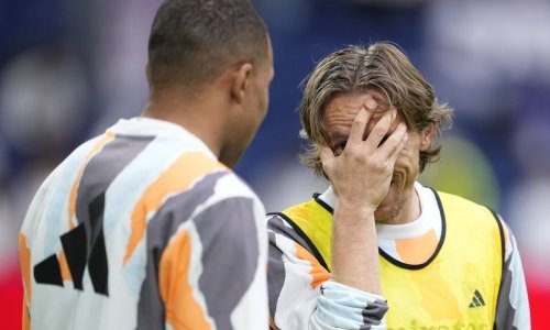 Cijela Španjolska bruji o sastanku Modrića i Mbappea uoči ključne utakmice; Francuz je bez riječi slušao Luku