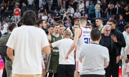 Pogledajte kaos; Zvezda ispala iz Eurolige, igrač se umalo potukao sa suparničkim trenerom