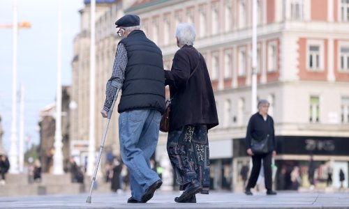 Država uzima dio mirovine pokojnika, udovicama ne pomažu ni dodaci