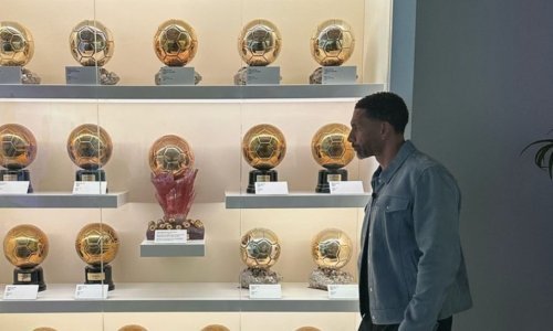 Impresionirani Rio Ferdinand objavio nevjerojatnu fotku s Bernabeua. Javio se Becker i urnebesno ga poklopio Đokovićem