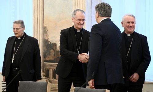 Premijer Plenković čestitao Uskrs Kutleši