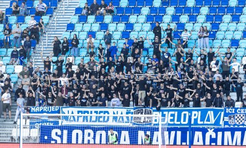 Poslušajte kako Kohorta vrijeđa igrače Osijeka. Komentator: Počele su se spominjati i ...