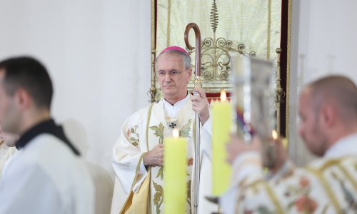 Zagrebački nadbiskup: Papa Franjo bio svjedok evanđeoske jednostavnosti i duboke duhovnosti