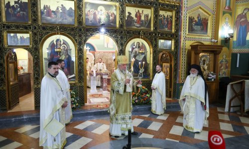 Pravoslavni vjernici napunili crkve u Vukovaru i okolici, čestitao im i Penava