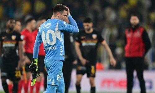 Pogledajte kako je Livaković zabio autogol u šokantnoj utakmici koja je vjerojatno odlučila prvaka