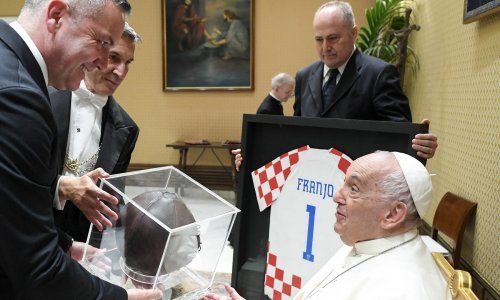 HNS se oprostio od pape Franje koji je prošle godine u Vatikanu primio Vatrene