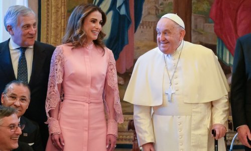 Kraljica Rania, princeza Charlene i brojni slavni ne kriju emocije u oproštaju od pape Franje