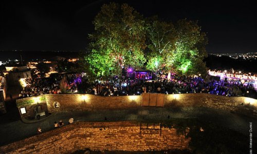 Gasi se noćni život u Beogradu