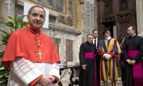 Osramoćeni kardinal odustaje od konklave: Izvor otkrio kada bismo mogli ugledati bijeli dim