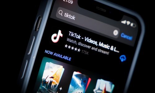 TikTok pod lupom EU-a zbog opasnog novog trenda: Što je to SkinnyTok