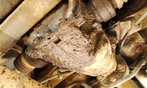 Policija teretnjak i automobil poslala na tehnički, oduzeli im tablice i isključili iz prometa