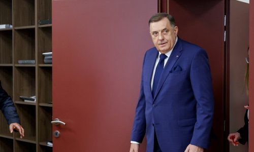 Dodik izvrijeđao Schmidta: 'On je kreten koji misli da može uništiti Daytonski sporazum'