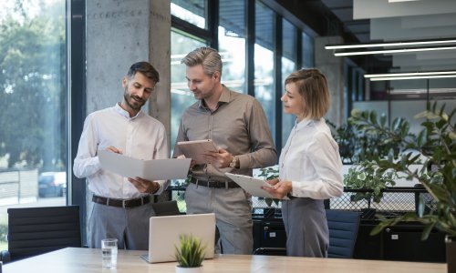 Novi fenomen: Sve više ljudi na poslu samo glumi da rade