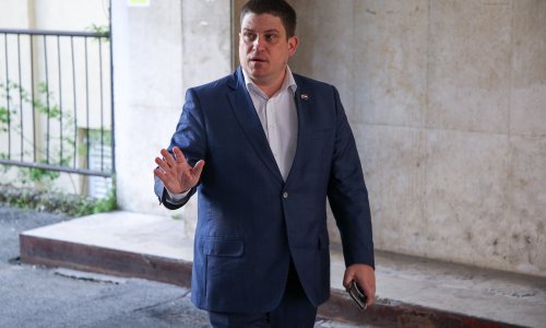 Butković poručio Filipoviću: Uručit ću ti počasnu iskaznicu HDZ-a