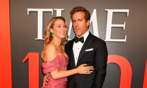 Čitač s usana otkriva što su Blake Lively i Ryan Reynolds rekli jedno drugome prije izlaska na pozornicu