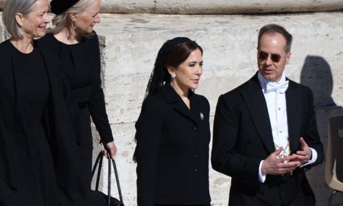 Besprijekorna elegancija za Vatikan: Lijepa kraljica svima je očitala lekciju iz stila