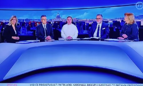 Pitanje o pauzi i cigareti: Gaf iz prijenosa papinog sprovoda na Novoj TV postao je viralan hit