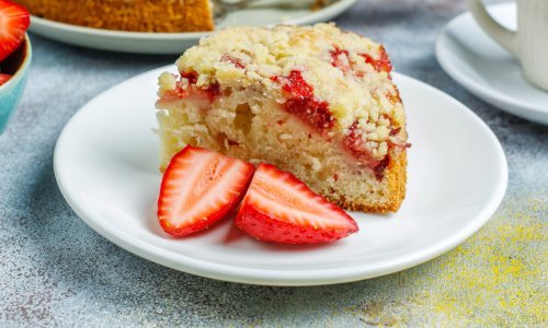 Ovim kolačem od jagoda ne možete pogriješiti: Brzo je gotov, a okus je neodoljiv