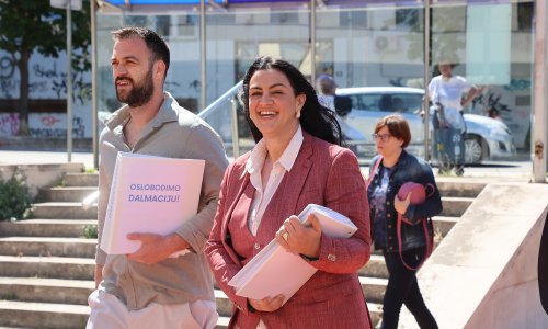 Ninčević Lesandrić predala više od pet tisuća potpisa: HDZ-ova kula od karata urušava