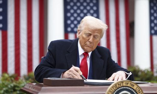 Zabrinjavajući podaci za američku ekonomiju: Pala čak i potrošnja za obranu