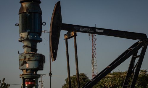 Cijene nafte porasle iznad 62 dolara, u fokusu Kina i SAD