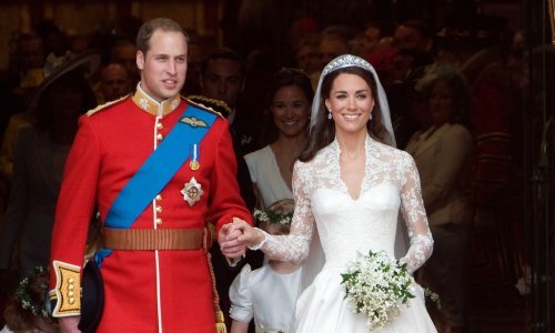 Čipka, simboli i dijamanti: Ovo je vjenčanica o kojoj se već 14 godina ne prestaje pričati