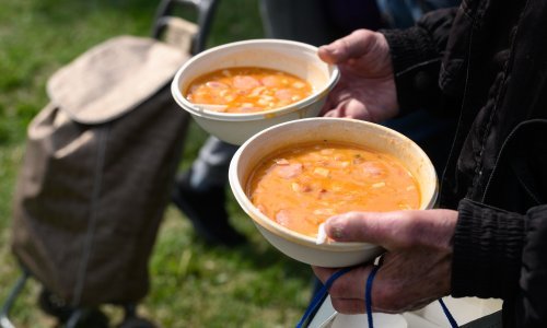 Prvomajsko obilje u Maksimiru: Grah, štrukle i nekoliko hrvatskih zvijezda